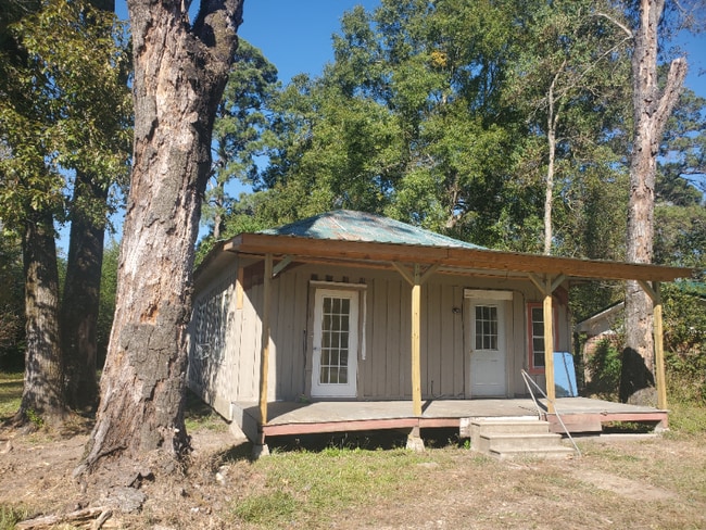 property at 614 W 4th Ave