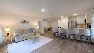 5396 Horizons Edge Ln in Milton, FL - Building Photo - Building Photo