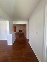 909 Ridge St, Unit Unit A in Charlottesville, VA - Building Photo - Building Photo