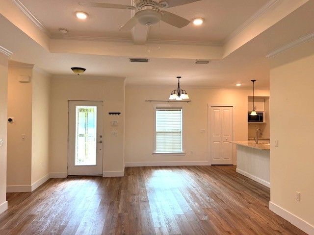 8206 Penny Ln in Fort Pierce, FL - Foto de edificio - Building Photo