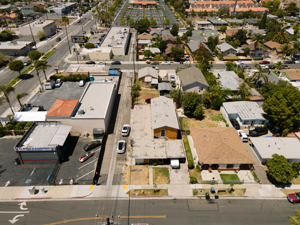 12215 223rd St in Hawaiian Gardens, CA - Building Photo