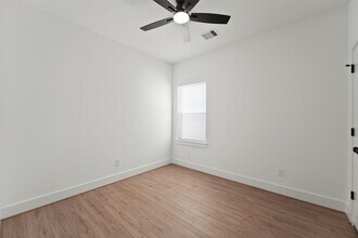 407 Calloway St in Houston, TX - Building Photo - Building Photo