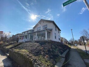 2777 Indianola Ave in Columbus, OH - Building Photo - Building Photo