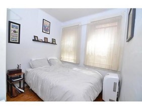 995 Myrtle St in Boston, MA - Building Photo - Building Photo
