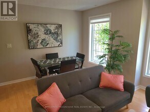 3-113 Everson Dr in Toronto, ON - Building Photo - Building Photo