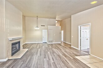 2839 Blue Bonnet Dr in Henderson, NV - Building Photo - Building Photo