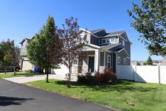 7795 Rider Dr in Eagle Mountain, UT - Building Photo - Building Photo