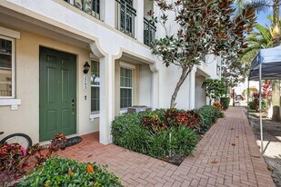 2705 SW 119th Way in Miramar, FL - Building Photo