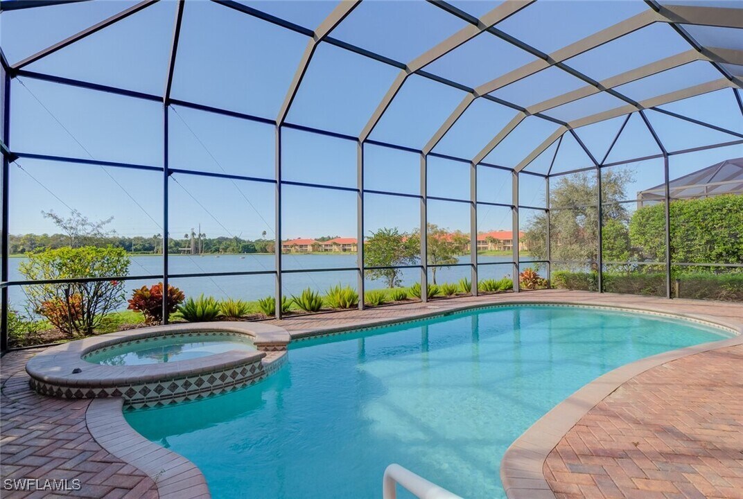 28352 Altessa Way in Bonita Springs, FL - Building Photo