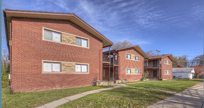 17161 Denver St in Detroit, MI - Building Photo - Building Photo