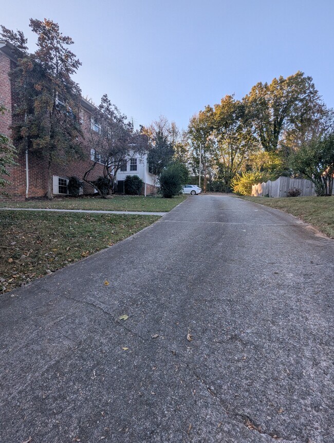 201 Highland Cir in Lenoir City, TN - Building Photo - Building Photo
