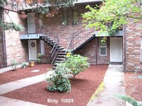 Brittany Arms Apartments in Portland, OR - Foto de edificio - Building Photo