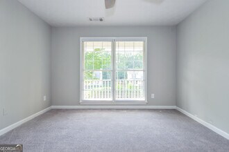 160 Willow Tree Terrace in Covington, GA - Building Photo - Building Photo