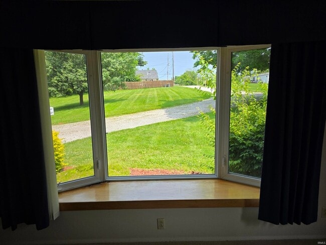 1619 W Arlington Rd in Bloomington, IN - Foto de edificio - Building Photo