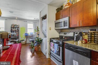 238 W Girard Ave in Philadelphia, PA - Building Photo - Building Photo