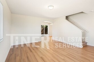 5710 Cypress Ave in Carmichael, CA - Building Photo - Building Photo