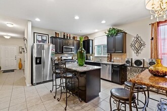 6917 Longford Trail, Unit 1003-302 in Austin, TX - Building Photo - Building Photo