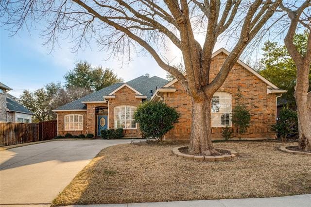 property at 5712 Lafayette Dr