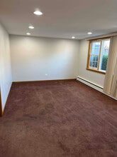 5807 W Addison St, Unit G in Chicago, IL - Building Photo - Building Photo