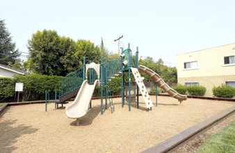 Siena Apartment Homes in Cupertino, CA - Building Photo - Building Photo