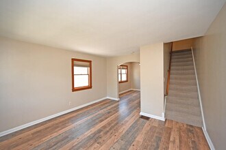 27 Pleasant Ridge Ave in Fort Mitchell, KY - Building Photo - Building Photo