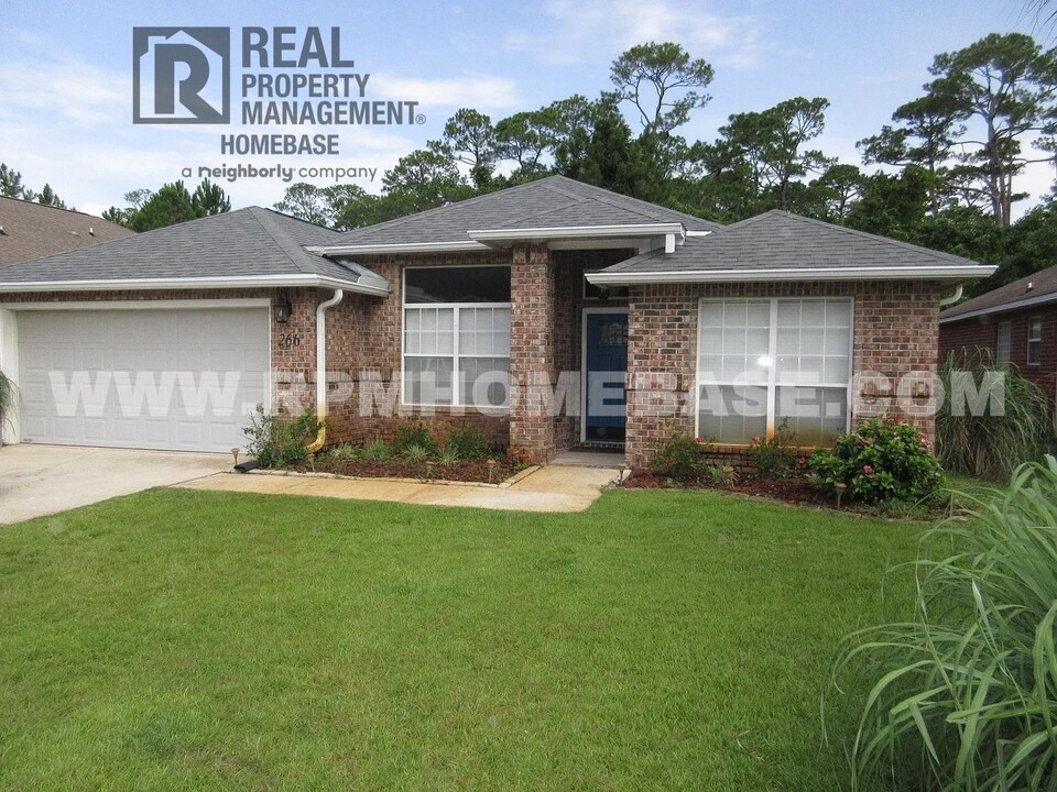 266 Tecumseh Ln in Mary Esther, FL - Building Photo