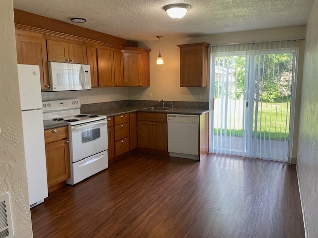 Village Park Apartments in Springfield, OR - Foto de edificio - Building Photo