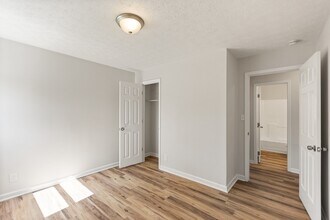 156 Hamilton Cir in Oak Ridge, TN - Building Photo - Building Photo