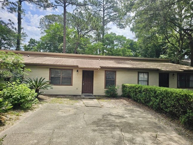 property at 913 Landry St