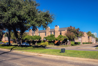 Westchase Forest Townhomes in Houston, TX - Building Photo - Building Photo