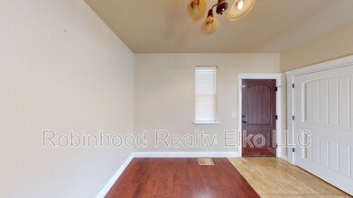 3529 Autumn Colors Dr in Elko, NV - Building Photo - Building Photo