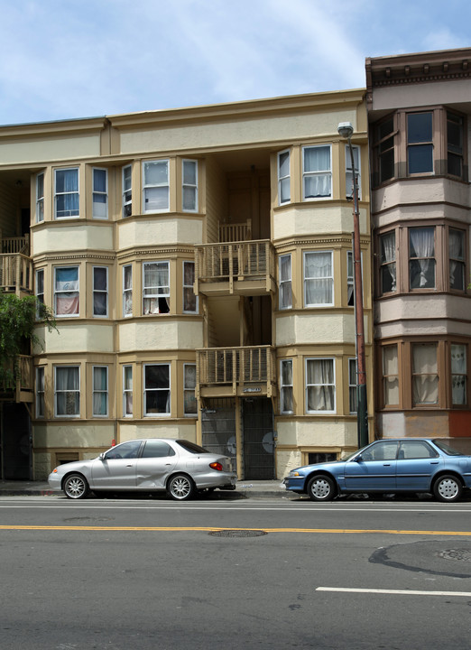 1910 Folsom St in San Francisco, CA - Building Photo