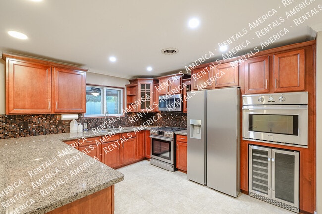 1424 N Gene Ave in Tempe, AZ - Foto de edificio - Building Photo