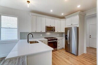 5401 Whetsel Ave in Cincinnati, OH - Building Photo - Building Photo