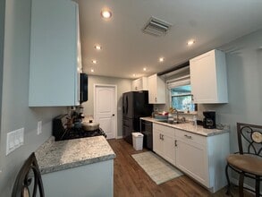 4868 NW 27th St in Okeechobee, FL - Foto de edificio - Building Photo