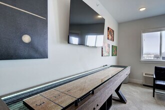 5242 Fallon St in Bozeman, MT - Foto de edificio - Building Photo