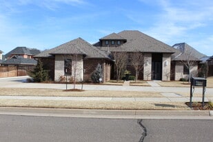 16808 Kierland Ct in Edmond, OK - Building Photo