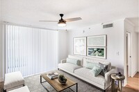 The Winston by Windsor in Pembroke Pines, FL - Building Photo - Building Photo