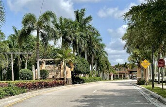 14615 SW 14th St in Pembroke Pines, FL - Building Photo - Building Photo
