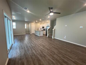 1724 Laurel Ln in Lantana, TX - Building Photo - Building Photo