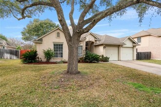 19216 Luedtke Ln in Pflugerville, TX - Building Photo - Building Photo