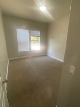 224 W Bellano Way in Centerville, UT - Building Photo - Building Photo