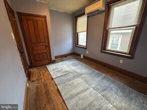 242 E 8th Ave in Conshohocken, PA - Building Photo - Building Photo