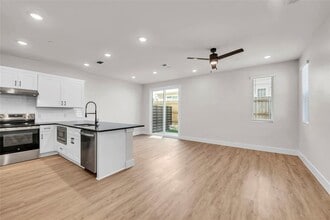 9312 Curious Squirrel St in Austin, TX - Building Photo - Building Photo