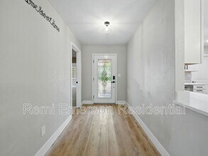 914 Houston St in Port Orange, FL - Building Photo - Building Photo