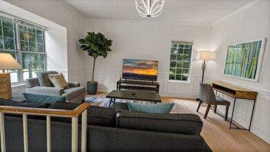 2310 Colts Neck Rd in Reston, VA - Building Photo - Building Photo