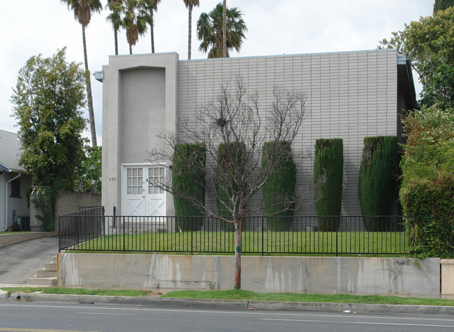 253 E Glenarm St in Pasadena, CA - Building Photo - Building Photo