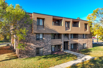 Anchor Pointe Apartments in St. Cloud, MN - Building Photo - Building Photo