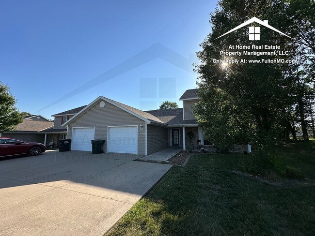 property at 2531 Wood St
