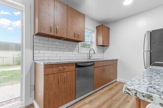 531 Burleigh Ave in Norfolk, VA - Building Photo - Building Photo